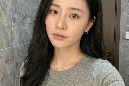 炸裂！女星被大佬做局签屈辱协议、被爆猛料的瓜